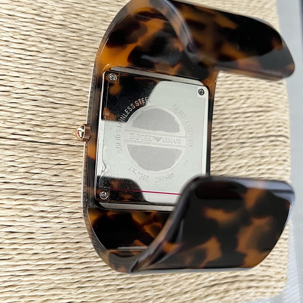 EMPORIO ARMANI PRE-LOVED AUTHENTIC DESIGNER TORTOISE PRINT DESIGN RESIN WATCH - Picture 7 of 11